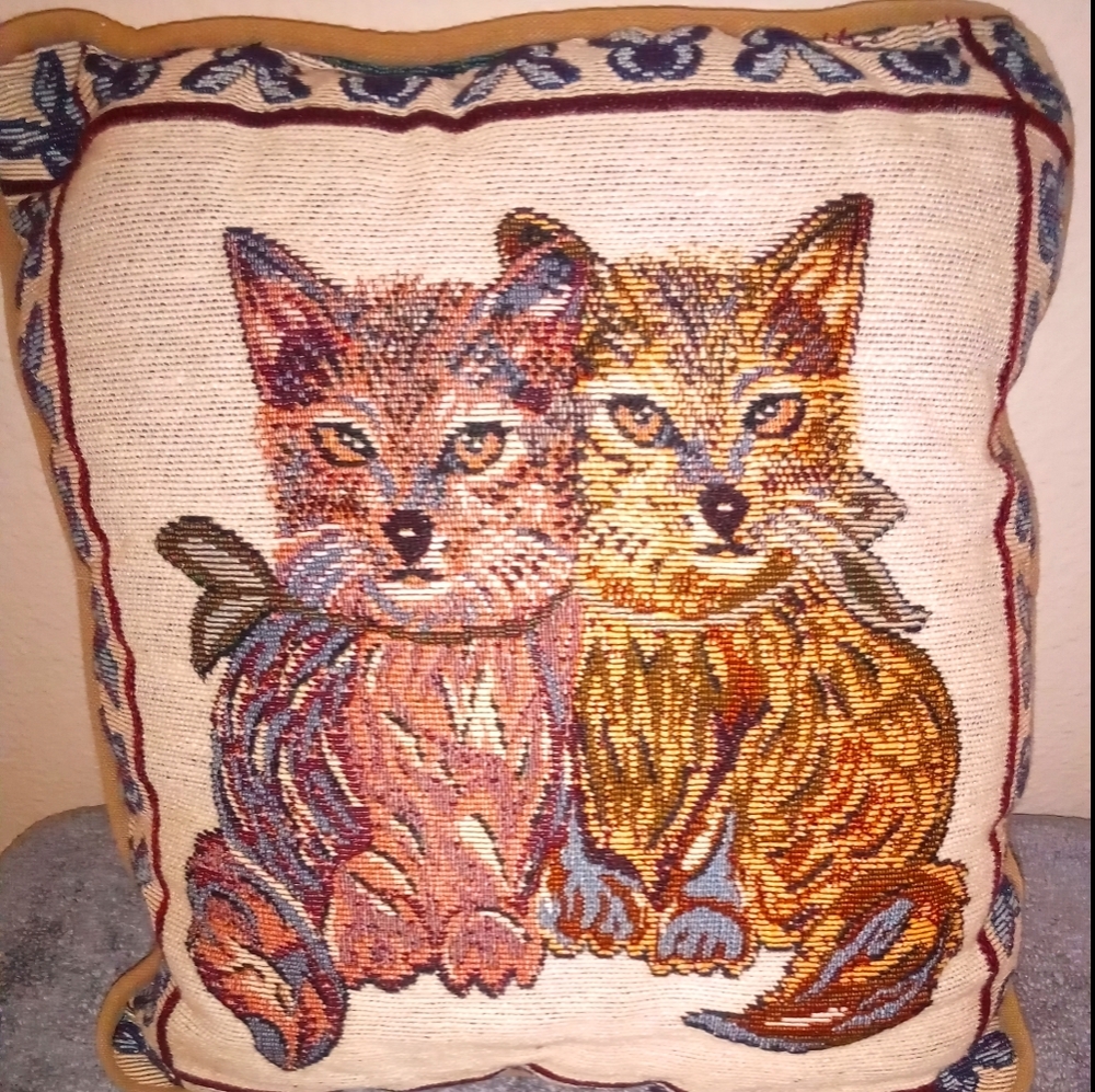 Throw pillow
